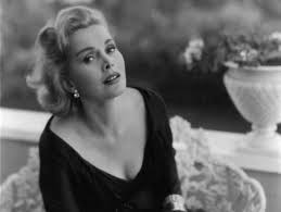 The middle of three daughters, her parents were vilmos, a soldier, and jolie gabor (née janka tilleman). Zsa Zsa Gabor Hollywood Diva Ist Tot Der Spiegel