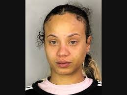 Shawna Courtney's Instagram, Twitter & Facebook