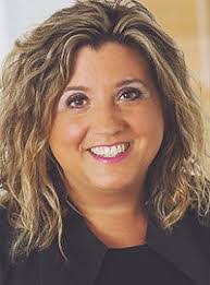 Tanya Valle's Instagram, Twitter & Facebook