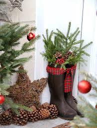 Uberraschung Vor Der Haustur C Wg Florapress Weihnachtsdeko Hauseingang Deko Hauseingang Weihnachten Weihnachtsdeko Draussen