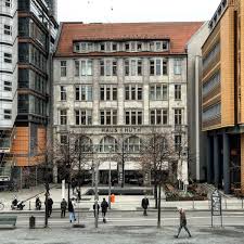 Berlin 2017 Das Haus Huth Am Potsdamer Platz Berlin Geschichte Berlin Stadt Berlin Heute
