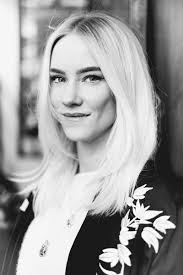 Rosa Hartman's Instagram, Twitter & Facebook