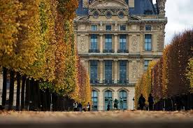 Danseurs Paris Jardin Des Tuileries La Terrasse Le Long De La Seine 2 Avec Le Louvre Au Fond By Paspog Beautiful Places Places To Go Paris