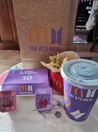 Including two sauces picked by bts, inspired by mcdonald's south korea. Bts Mcdonalds Menu Is Ready Korebu Com En