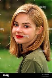 PA NEWS PHOTO 23/3/98 BBC TV PRESENTERS OF "NO SWEAT" (FRONT CENTRE) SAM  CHAPMAN, DAVID CARDI (BACK RIGHT) ARE JOINED BY THE MEMBERS OF THE BAND  "NORTH AND SOUTH" (FRONT LEFT) LEE