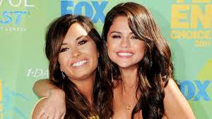 Deze single werd uitgebracht om de organisatie disney friends for change te steunen. The Truth About Demi Lovato S Relationship With Other Disney Alums