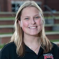 Seamless Transition • News & Events • Monmouth College