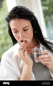 Alka seltzer hi-res stock photography and images