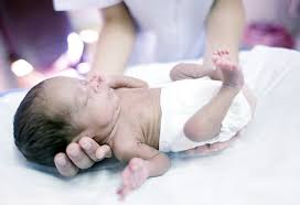 A premature baby weighs less than 2500 g and his/her height is less than 45 cm. Risks Of A Baby Born At 7 Months Sai Siva Children S Hospital