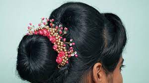 Latest Juda Hairstyle With Gajra Hairstyle Trick Bridal Hairstyle Short Wavy Hair Curly Hair Styles Curly Hair Styles Naturally