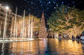 Explore our city guides for. 10 Reasons Not To Miss Christmas At The Americana At Brand The Americana At Brand