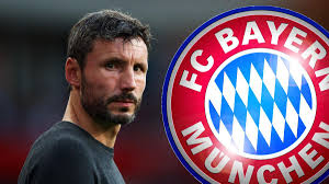 Mark van bommel of muenchen looks on during the bundesliga match between fc bayern muenchen and 1. Fc Bayern Munchen Mark Van Bommel Aussert Sich Zu Geruchten Um Trainerposten Eurosport