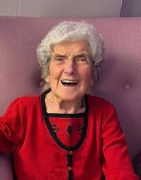 𝘞𝘪𝘵𝘩 𝘬𝘪𝘯𝘥 𝘱𝘦𝘳𝘮𝘪𝘴𝘴𝘪𝘰𝘯 𝘧𝘳𝘰𝘮...