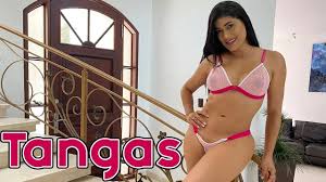 Kelly - Sus clips más calientes - ¡No te los pierdas!