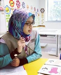 Proses tatap muka dengan para murid sudah tidak berjalan selama hampir tiga bulan. Zaman Berubah Ustazah Main Tiktok Mahu Pikat Murid Belajar Iqra Dulu Saya Belajar Rasa Susah Sangat Viral Mstar