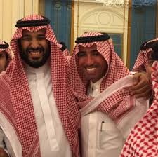 فايز المالكي معلقا على صورة تجمعه بولي ولي العهد روح الشباب وبساطة العظماء رفحاء اليوم