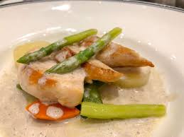 How to sous vide zucchini. Closeup Sous Vide Chicken In White Sauce And Boiled Carrot Potato Shallot Zucchini And Scallion In White Dish Banco De Imagens Royalty Free Ilustracoes Imagens E Banco De Imagens Image 126100671