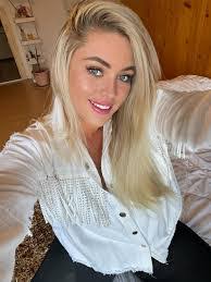 Heath Sewell's Instagram, Twitter & Facebook