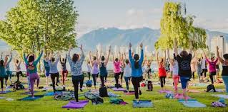 Situated in east vancouver, i offer private classes that incorporate a variety of traditional practices in movement, breath, and meditation to help each student practice their own unique form of yoga. These Free Outdoor Yoga Classes Run All Summer In Vancouver Vancouver Is Awesome