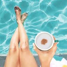 Weniger Ist Mehr Gilt Nicht Fur Sommer Pool Kaffee Dolcegusto Dolce Gusto Nescafe I Drink Coffee