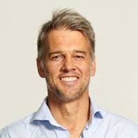 Russell Girdler's Instagram, Twitter & Facebook