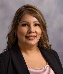 Elsa Villalobos's Instagram, Twitter & Facebook