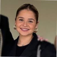 Lisa Deman's Instagram, Twitter & Facebook