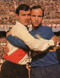 La conmebol anunciará en breve oficialmente que el partido de vuelta de la final de libertadores entre river plate y boca juniors se jugará en el estadio santiago bernabéu el. Hermanos Mas River Y Boca Couple Photos Scenes River