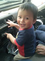 Escobar-Melvin: BiOgRaFiA