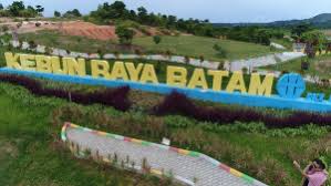 Lebih dari 2000 hewan hidup dan 351 spesies yang terdiri dari spesies mamalia. Launching Kebun Raya Batam Disperakimtan