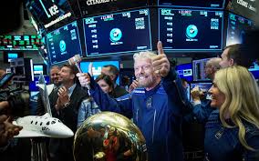 Virgin galactic — американская компания, входящая в virgin group и планирующая организовывать туристические суборбитальные космические полёты и запуски небольших искусственных спутников. Trejdery Govoryat O Virgin Galactic Kak Brenson Sdelal Kosmos Mejnstrimom Novosti Rbk Investicii