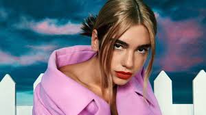 Brexit dobehol umelcov. Protestuje Dua Lipa aj Thom Yorke