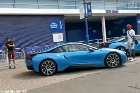 Die polizei in leicester nannte unmittelbar nach dem absturz keine details und teilte nur mit, es gebe einen einsatz am stadion. 19 Bmw I8 Fur Leicester City Bilder Autobild De