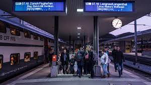 Der bahnhof unter dem flughafen zürich sei deshalb bis mindestens zum betriebsschluss nicht befahrbar, sagte der sprecher. Sbb Luzern Verliert Eine Direktverbindung Zum Flughafen