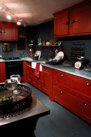 Antic Line Mobilier Et Objets Decoration Cuisine Rouge Deco Cuisine Rouge Cuisines Deco