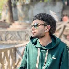 Serenade of Solitude: Hossain, Asif: 9798850970000: Amazon.com: Books