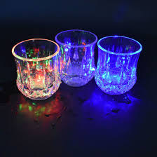 +libro del jaron azul : China El Agua Activa El Led Parpadea El Led De Cambio De Color Taza Vasos Comprar La Copa De Led En Es Made In China Com