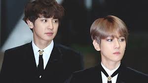 Those three words seem suitable to describe the two members of exo, chanyeol and baekhyun. Begini Aksi Kocak Baekhyun Exo Saat Temani Chanyeol Angkat Beban Di Gym Siap Siap Ketawa Tribunstyle Com