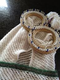 Because looms are so versatile, it can be hard to decide where to start. Loom Knit Afghan Lace Loomed Afghan Blanket Loom Knitting Projects Loom Knitting Tutorial Loom Knitting Patterns