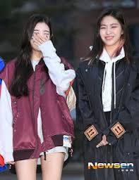190301 Press Ryujin On The Way To Kbs Music Bank With Itzy Itzy Ryujin Itzy Music Girl Group