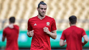 The wales national football team represents wales in international football. Gareth Bale Shows His Commitment To National Team After Making 30 Hour Trip To Join Up With Wales Ht Media