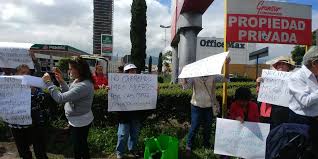 Se reveló un audio donde el alcalde de coyoacán, manuel negrete, aseguró el cobro de diezmo en la alcaldía para enviarlo al prd y a mauricio toledo. Quien Es Mauricio Toledo Asambleista Y Jefe De Golpeadores Del Prd En Coyoacan
