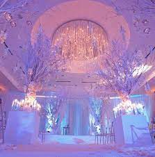 Omg Love This Wonderland Wedding Theme Winter Wonderland Wedding Theme Wedding Themes Winter