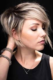 You can find the latest celebrity short haircuts, shoulder length hairstyles, long hairstyles here. Pin On Coiffures Tissage