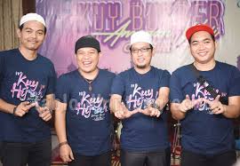 Download mp3, download lagu terbaru 2021 mudah, cepat planet lagu, gudang lagu paling besar, menjadi pilihan pertama untuk anda. Wali Band Dan Pemain Amanah Wali Menggelar Buka Puasa Bersama Begini Suasananya Tabloidbintang Com