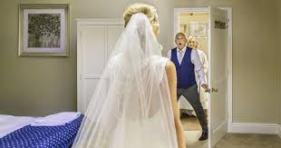 Maybe you would like to learn more about one of these? Here Are 22 Of The Best Unstaged Wedding Photographs Photographers Submitted For Our Contest Bored Panda