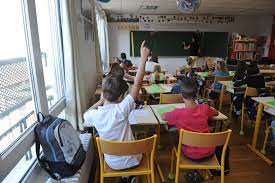 Face à cet inquiétant constat, les associations ont mené de petites études autour de l'enseignement de l'arabe dans les écoles françaises pour déceler la cause. Enseignement De L Arabe A L Ecole Ce Qui Est Reellement Propose Et Ce Qui Existe Deja