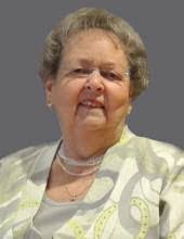 Violet Elmore's Instagram, Twitter & Facebook