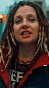 💃🏽New Music Video for “Sparkle In The Dark” it now OUT