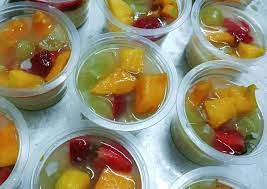 Bagaimana cara membuat puding buah segar? Yuk Dicoba Resep Puding Buah Susu